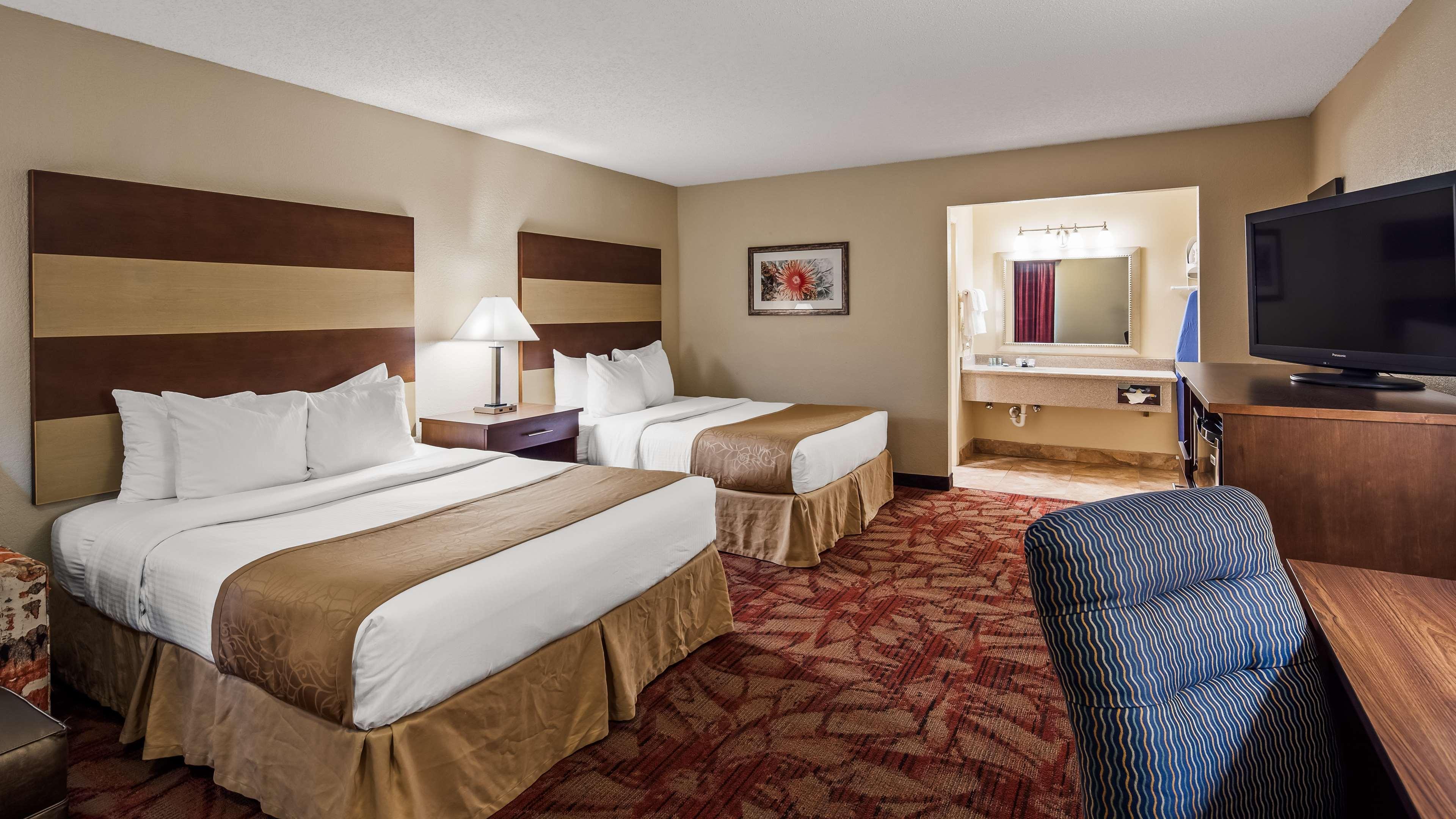 Best Western Pine Springs Inn Ruidoso Downs Bagian luar foto