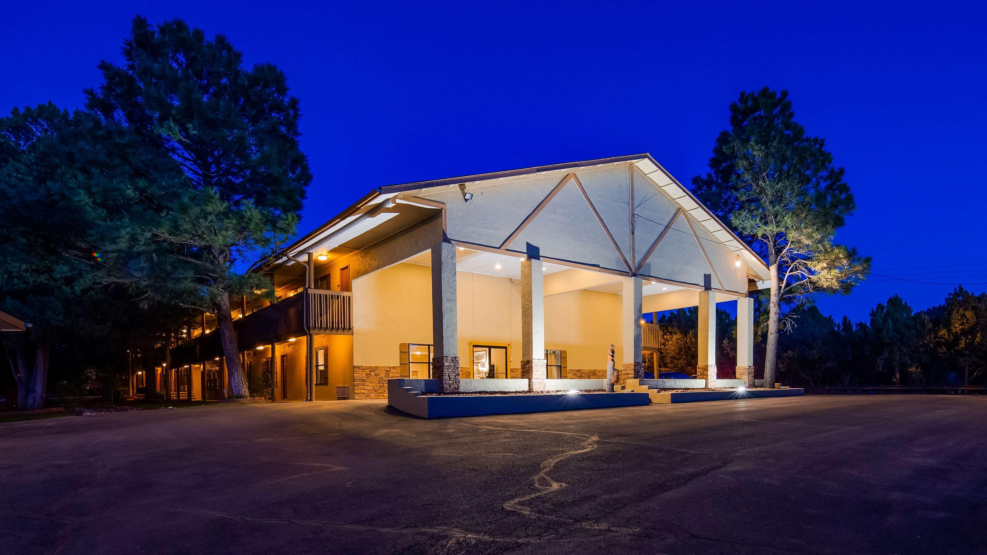 Best Western Pine Springs Inn Ruidoso Downs Bagian luar foto
