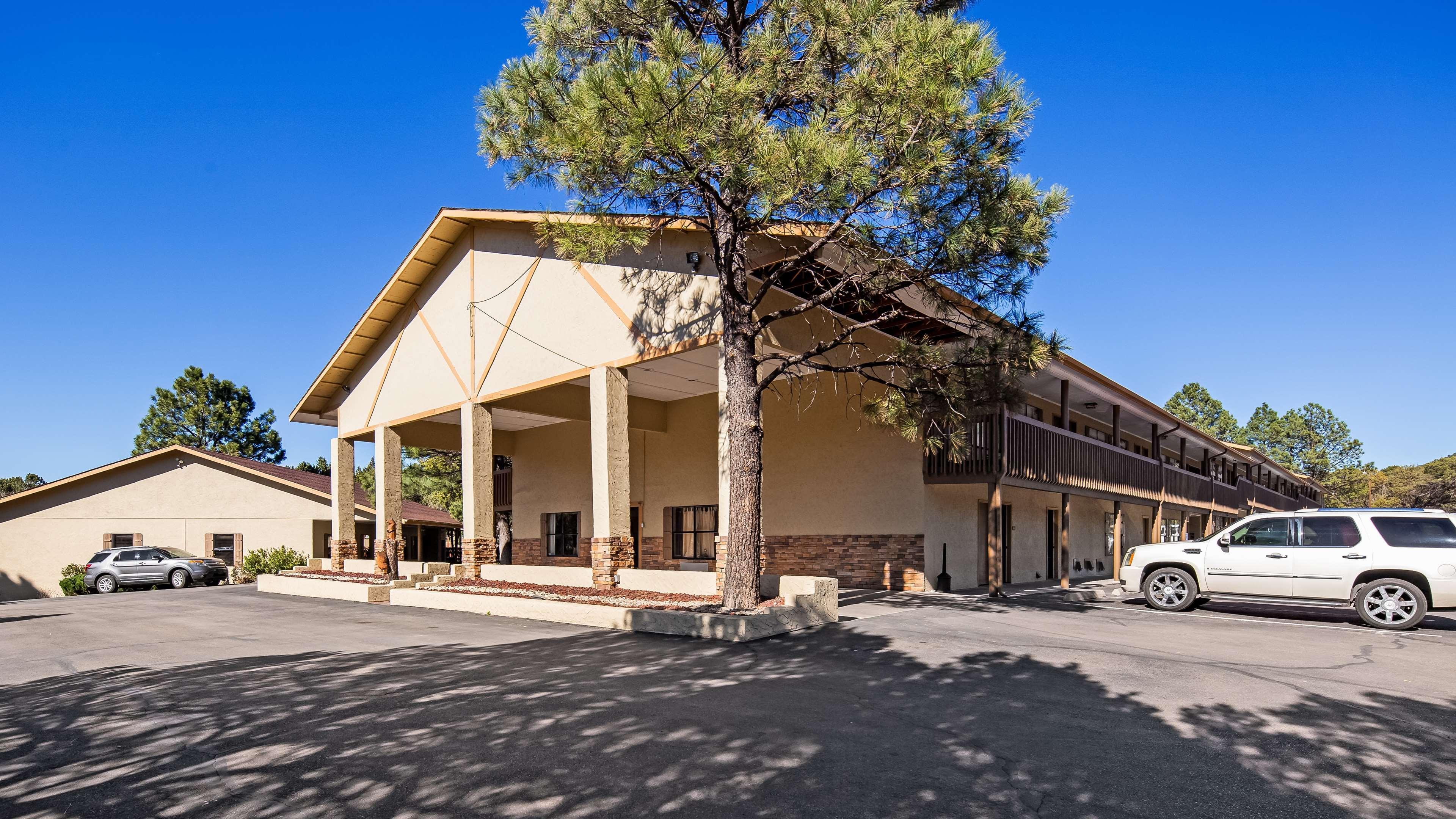 Best Western Pine Springs Inn Ruidoso Downs Bagian luar foto
